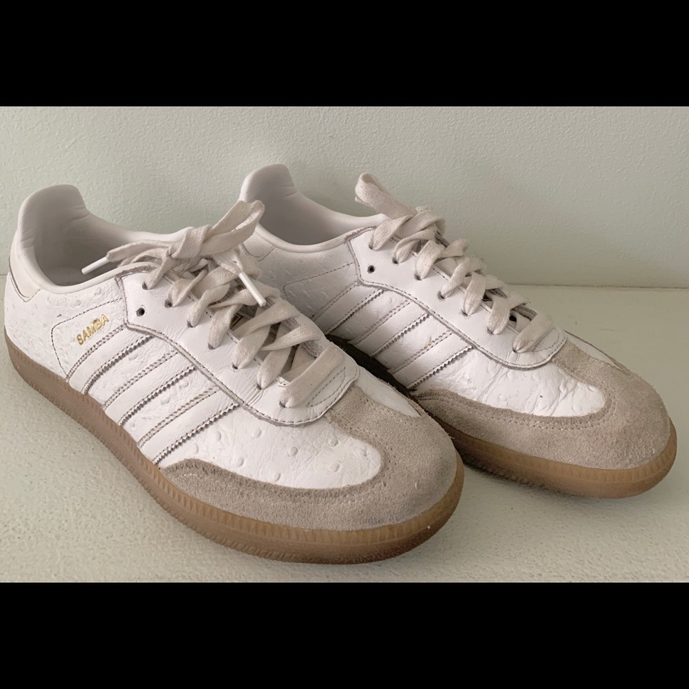 Leather Adidas Samba US size 9